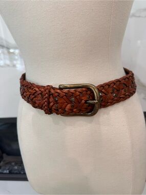 Vintage DKNY Brown Leather Braided Belt— Size small